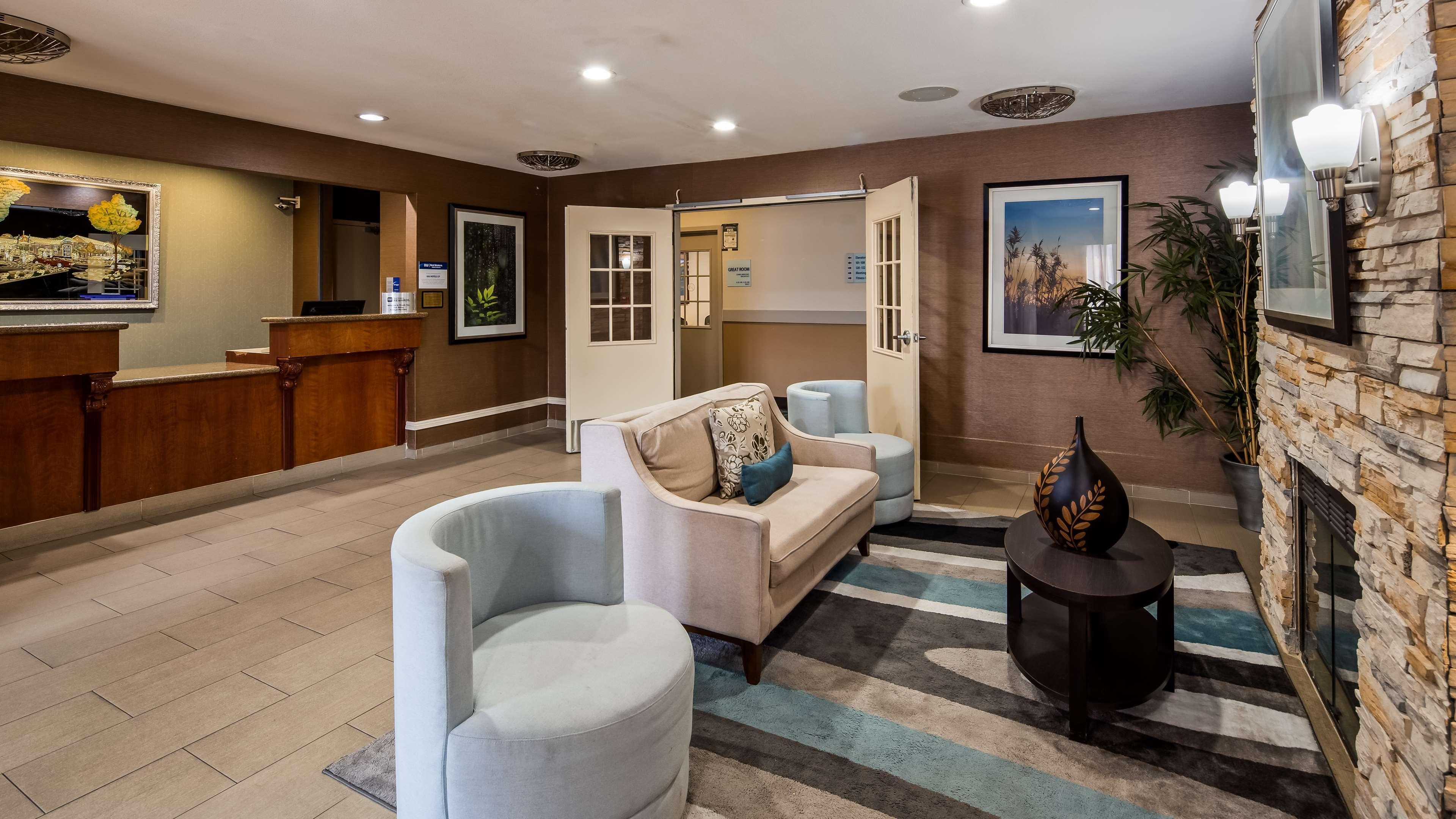 Best Western Brentwood Inn Bagian luar foto